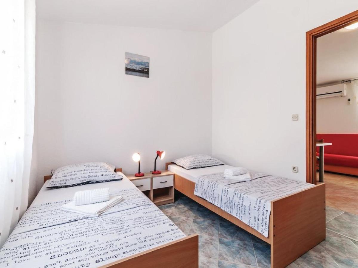 Apartments Hak Вир Экстерьер фото
