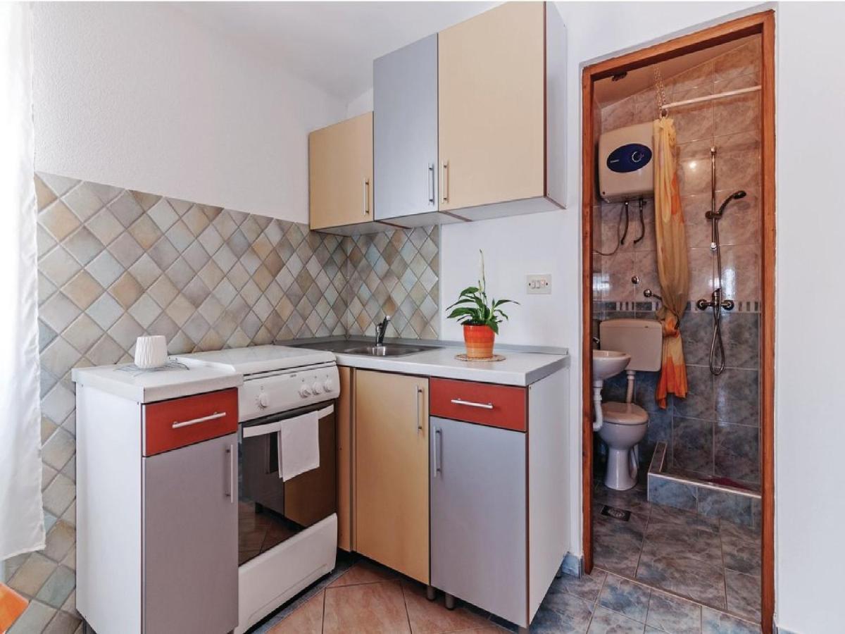 Apartments Hak Вир Экстерьер фото